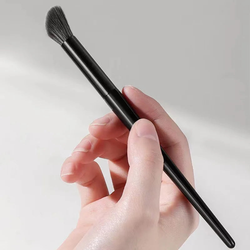 Povei Concealer Brush for Dark Circles & Foundation Makeup Application