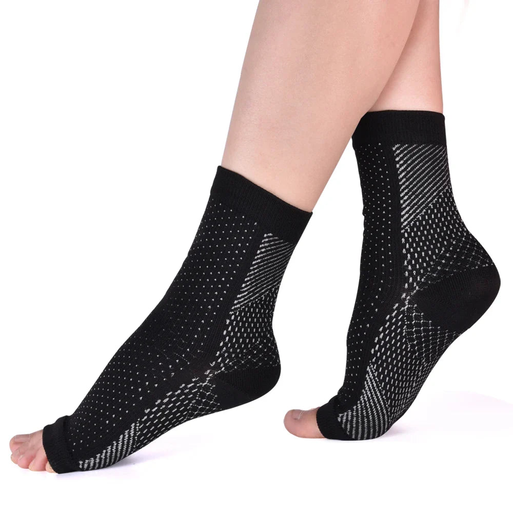 Povei Compression Ankle Socks for Men and Women