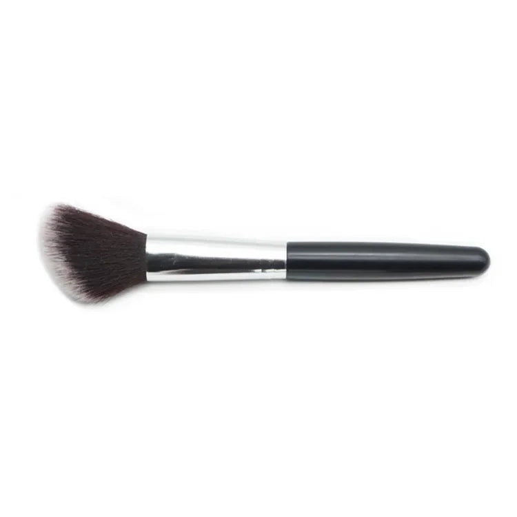 Povei Blush Brush: Professional Quality for Natural Glow