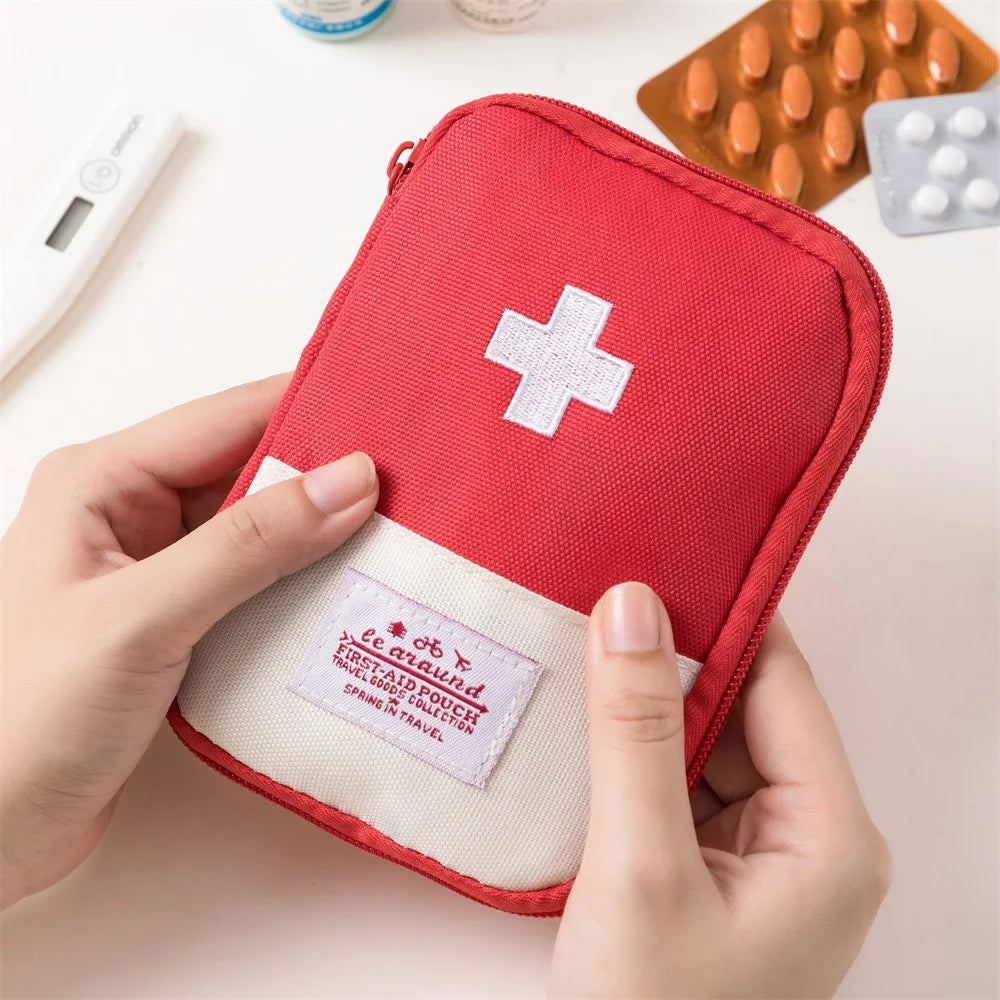 Povei Portable Medicine Bag First Aid Kit Organizer Case with Pill Storage