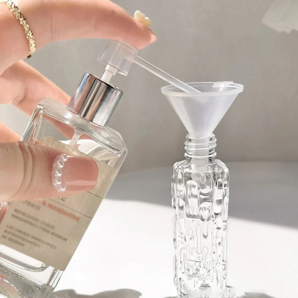 Povei 10ml Glass Perfume Spray Bottle with Aluminum Head