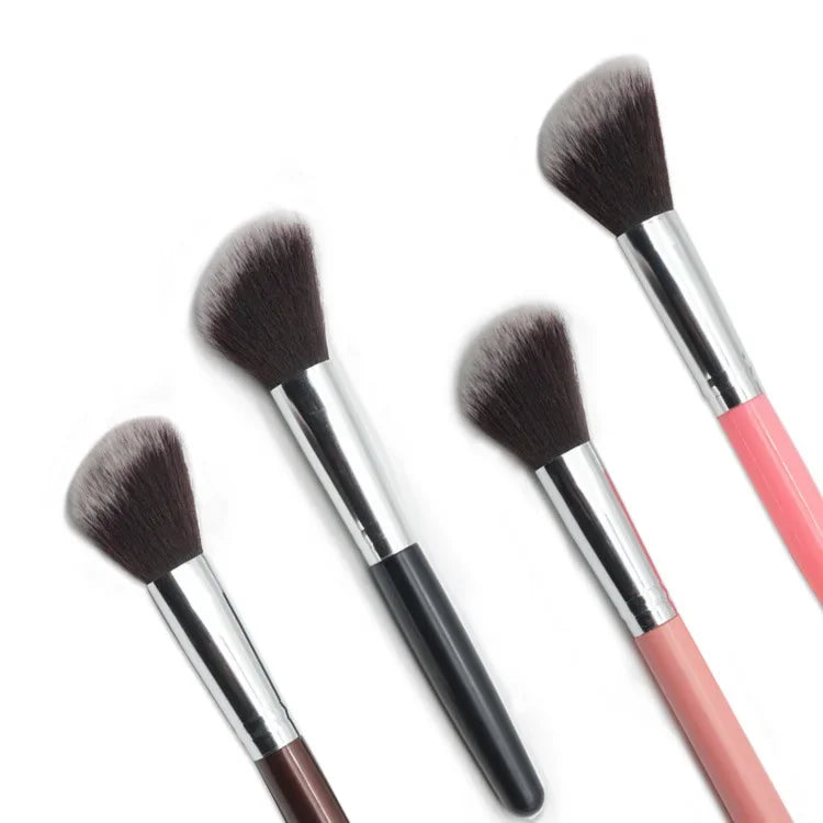 Povei Blush Brush: Professional Quality for Natural Glow