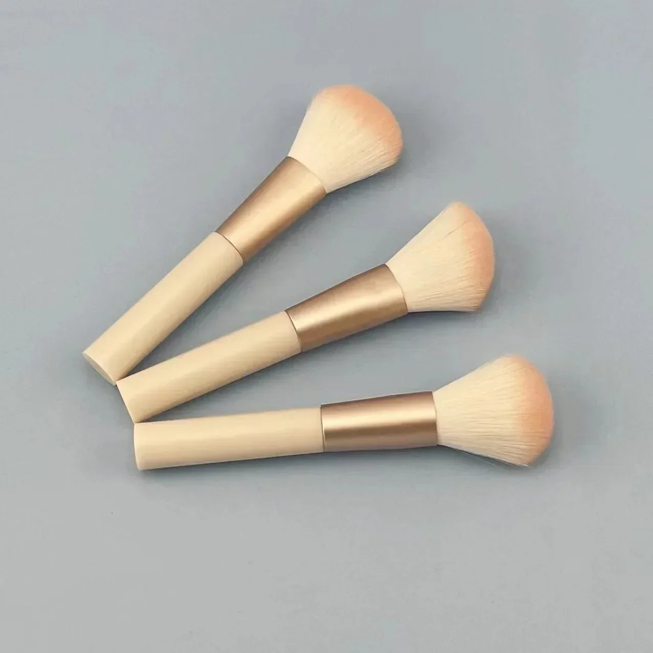 Povei Soft Powder Brush Blusher Highlighter Makeup Brush Beauty Tools