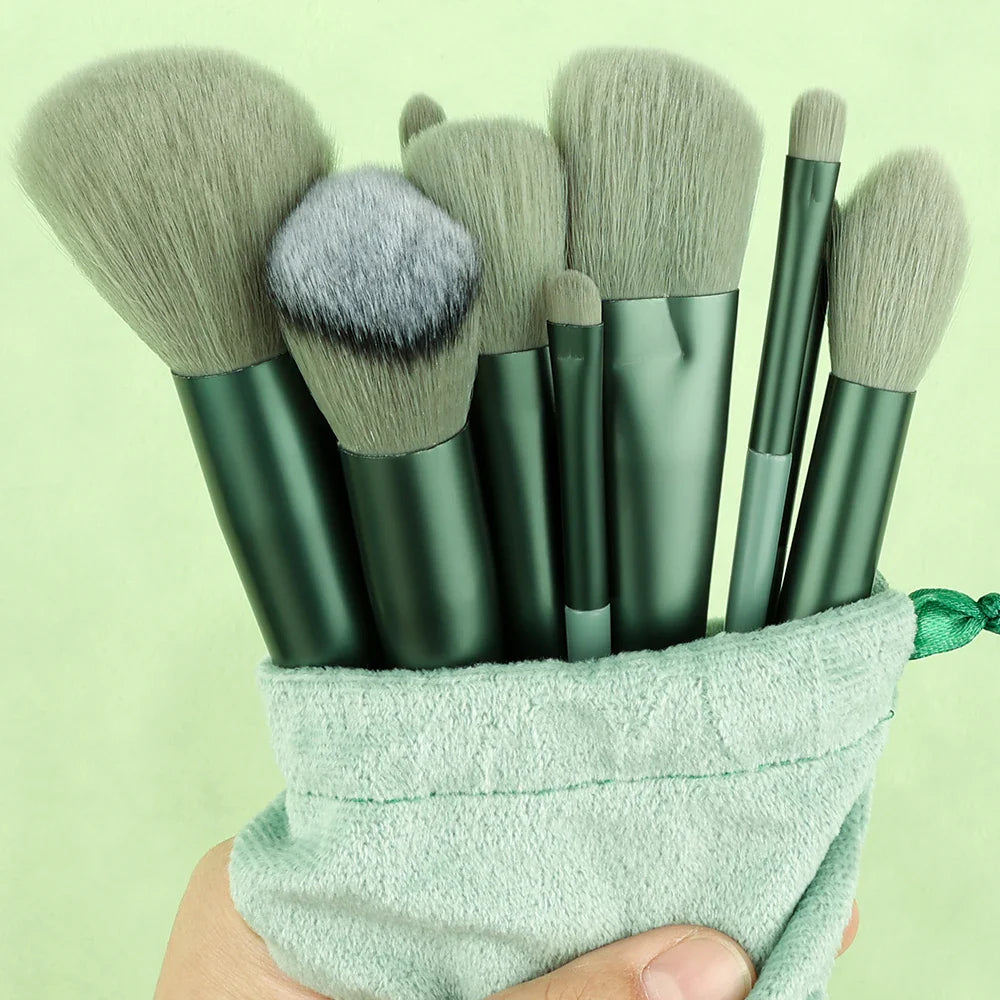 Povei 13-Piece Makeup Brushes Set with Quality Bag for Flawless Beauty