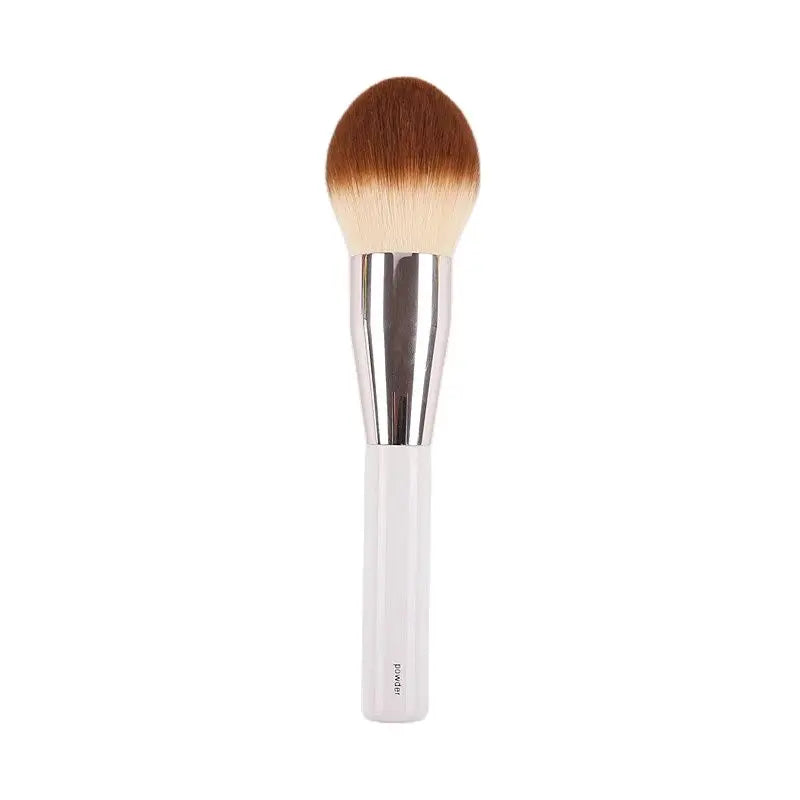 Povei Blush Brush: Professional Makeup Tool with Wood Handle