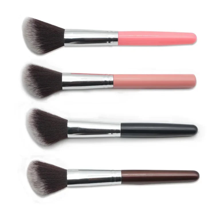 Povei Blush Brush: Professional Quality for Natural Glow