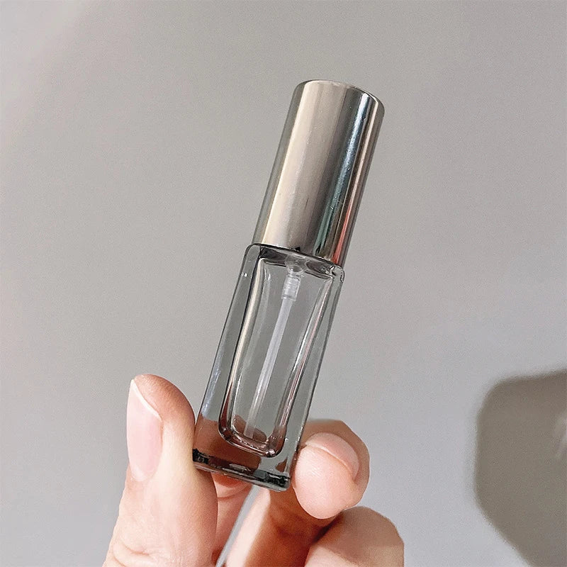 Povei Clear Glass Perfume Atomizer Spray Bottle - Refillable Travel Size